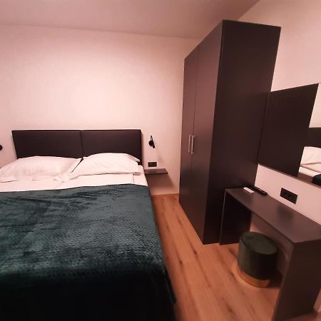 Apartman Mate Lopar Bagian luar foto